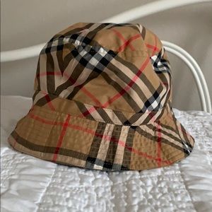 Authentic Burberry bucket hat